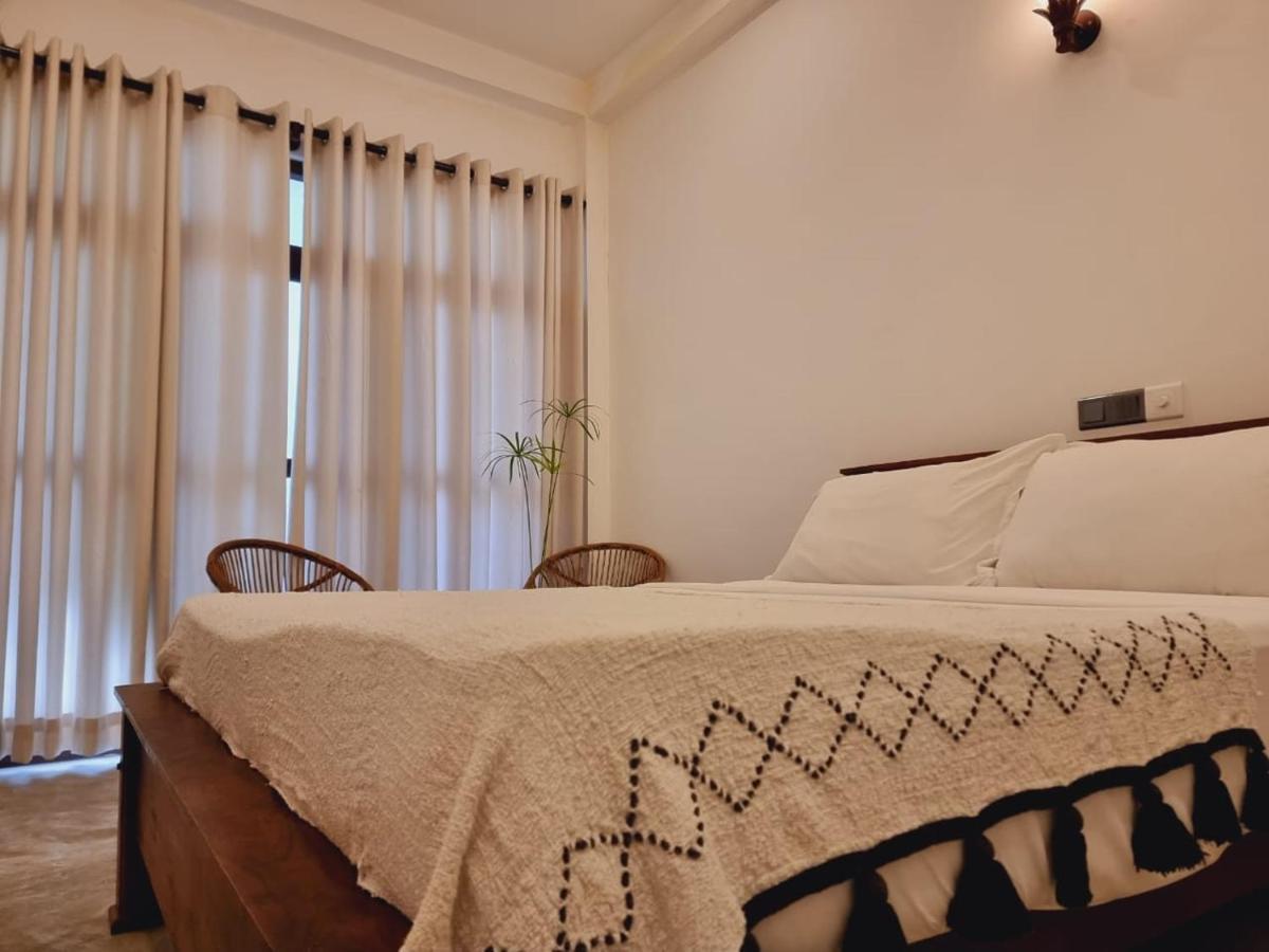 Sandil Surf House Ahangama Kültér fotó