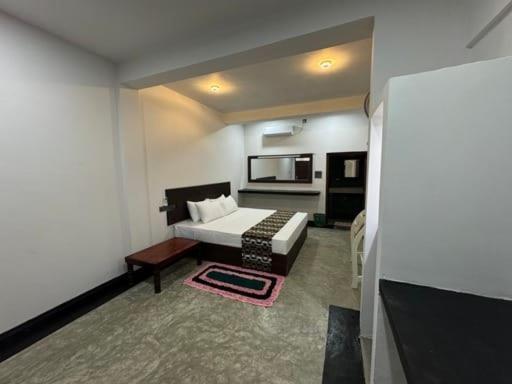 Sandil Surf House Ahangama Kültér fotó